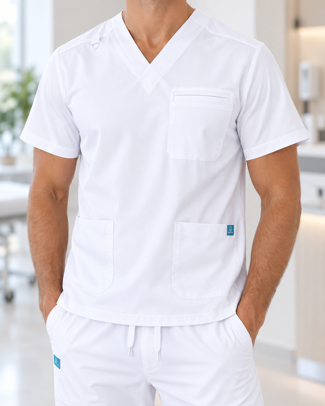 Set Scrub Mod. Benidorm Bianco – dettagli tasche scollo e anello